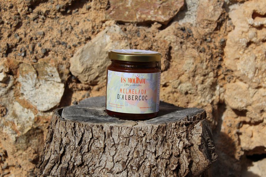 Jar of Apricot jam by Es Molinot
